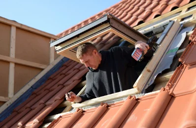 Pose de fenêtres de toit Velux à Isenay